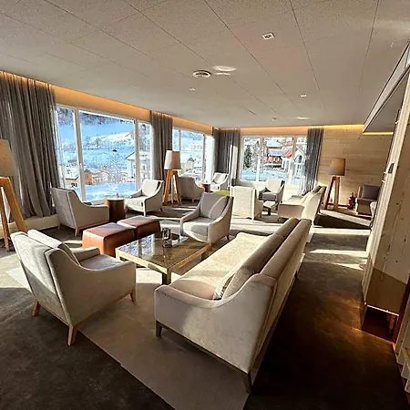 Le Bristol Otel
