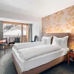 Le Bristol Hotel
